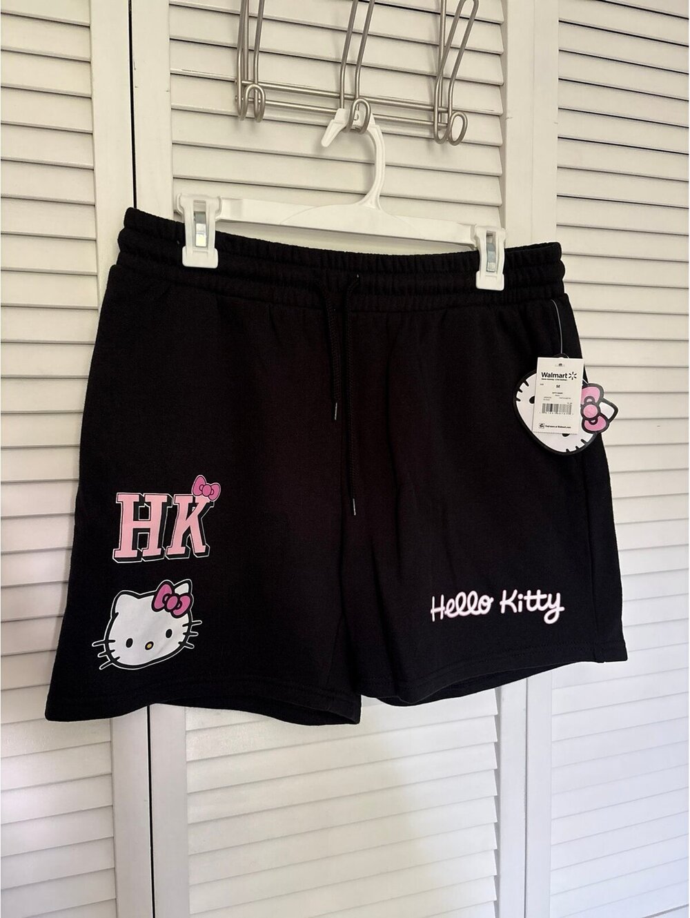 Hello Kitty juniors black graphic sweat shorts size M